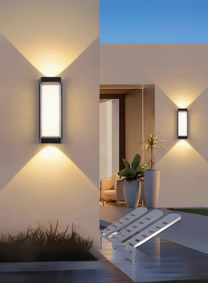 Waterproof aluminum LED wall light with a high-transparency acrylic lampshade, designed for villa entrances, balconies, and outdoor spaces in Kuwait