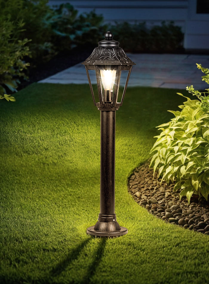 Classic black outdoor garden lamp with an E27 socket, weather-resistant, ideal for landscaping, walkways, and villa outdoor spaces